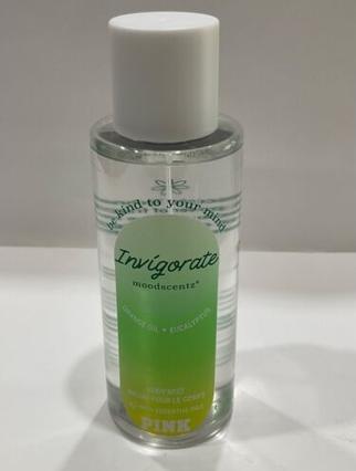 Immagine prodotto Victoria's Secret Rosa Rinvigorisci (Spray corpo, 250 ml)