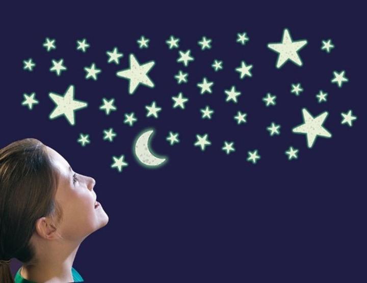 Actual product image Brainstorm Cosmic Glow- Moon & Stars (French, Italian, German, English)
