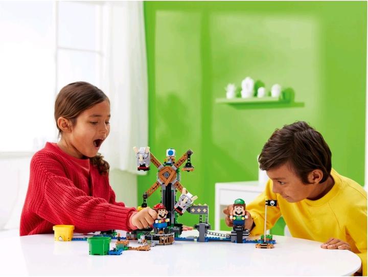 Actual product image LEGO Super Mario 71390 Expansion Set: Feud with Reznors (71390, LEGO Super Mario)
