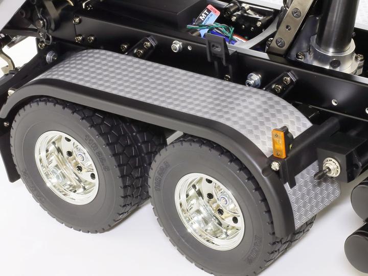 Actual product image Tamiya Mercedes Benz Arocs (Kit)