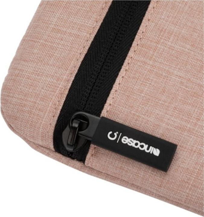 Actual product image Incase Carry Zip (15", Universal)