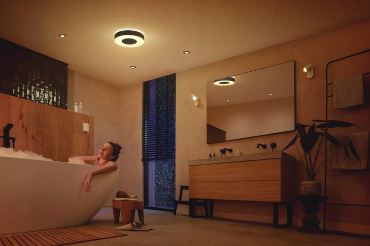 Produktbild Philips Hue Xamento (2100 lm)