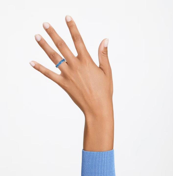Actual product image Swarovski Matrix Ring Round Cut Blue (64)