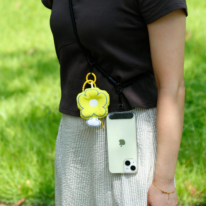 Actual product image Cadorabo Chain case for Sony Xperia XZ COMPACT necklace cover adjustable