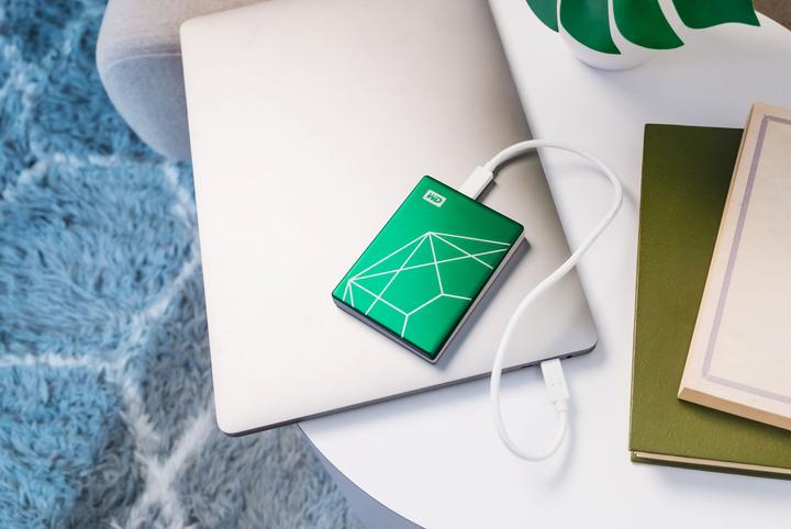 Produktbild WD My Passport Ultra 20th Emerald Anniversary Edition (2 TB)