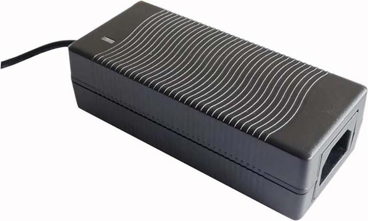 Image du produit Rs Pro Adaptateur secteur, 90  264V ac, 5V dc / 8A, connecteur IEC 320-C14