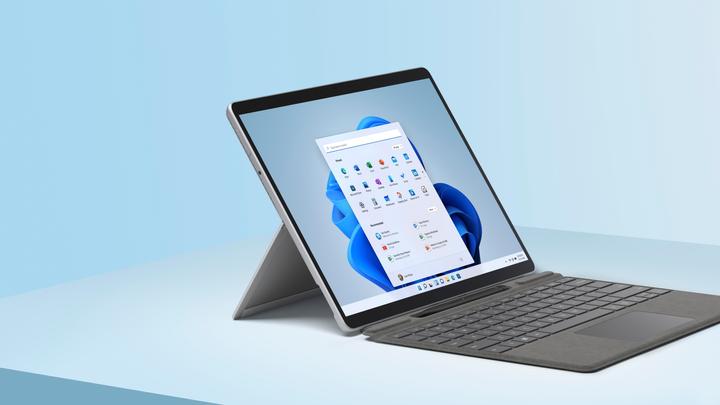Produktbild Microsoft Surface Pro 8 (13", Intel Core i7-1185G7, 256 GB, 256 GB, Ohne Tastaturlayout)