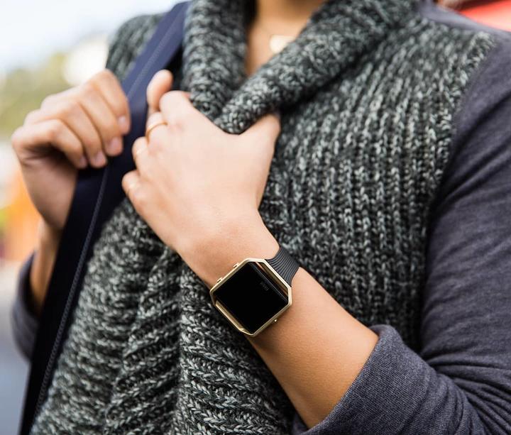 Image du produit Fitbit Bracelet de feu (40 mm, Élastomère, Flamboyer)