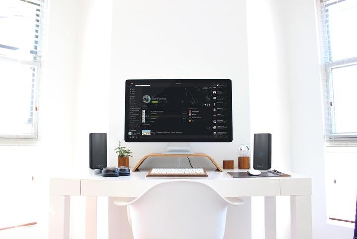 Actual product image Creative T100