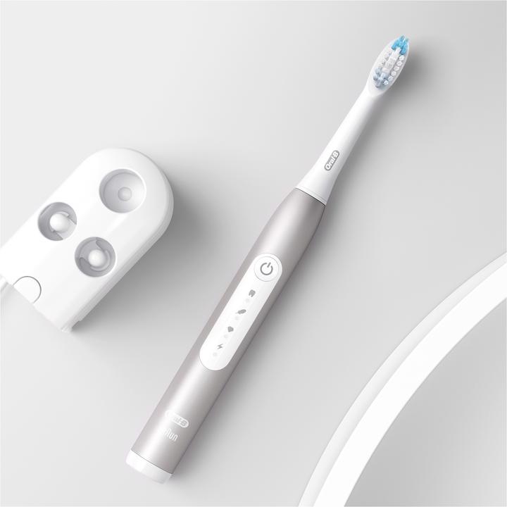 Actual product image Oral-B Pulsonic Slim Luxe 4900 (Sonic toothbrush)