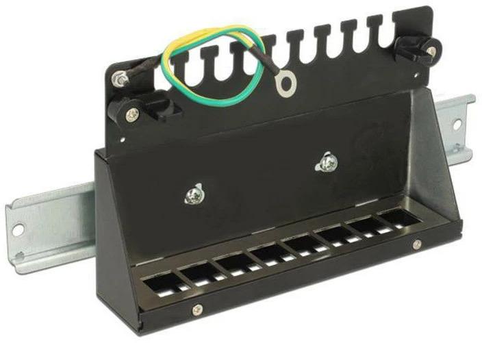 Actual product image Delock 8-port desktop patch panel, DIN rail kit