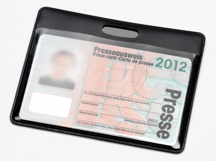 Hidentity Coperchio di protezione RFID per carte di identificazione (9,5 x 7,5 cm, 1 x)