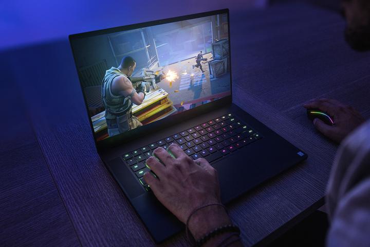 Produktbild Razer Blade 15 (15.60", Intel Core i7-10750H, 16 GB, 512 GB, DE)