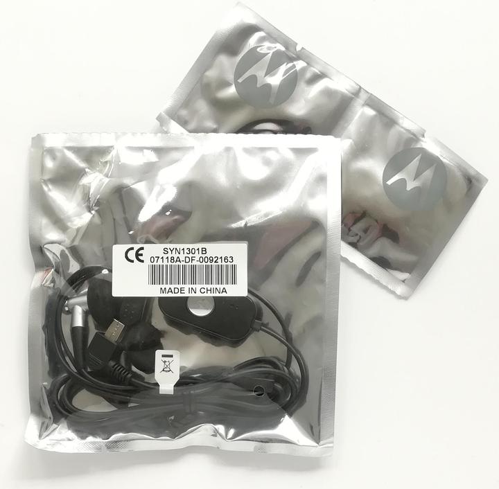Actual product image Motorola Stereo Headset SYN1301B, Mini USB, black, Bulk (Cable)