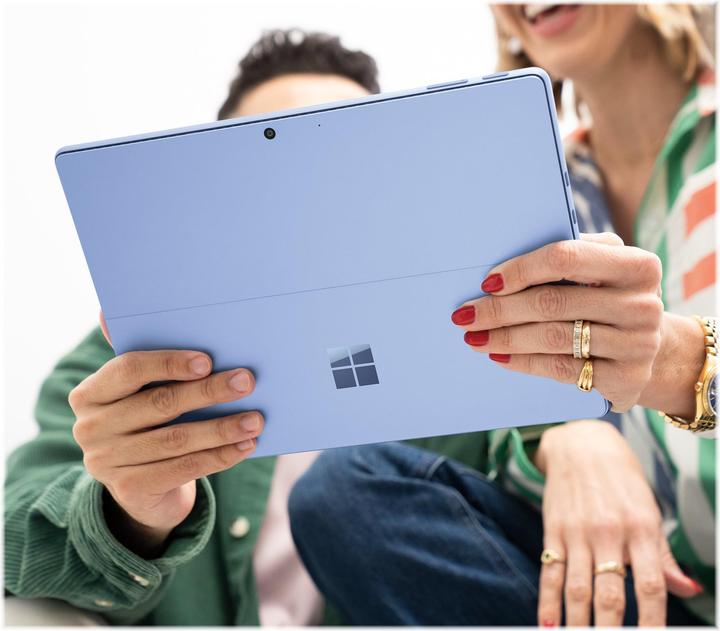 Produktbild Microsoft Surface Pro 9 (13", Intel Core i5-1235U, 16 GB, 256 GB, Ohne Tastaturlayout)