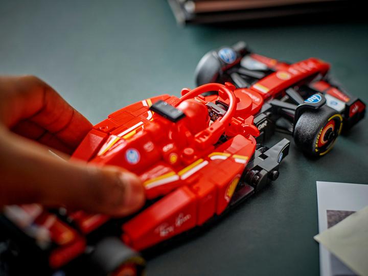 Produktbild LEGO Ferrari SF-24 F1 Rennauto (77242, LEGO Speed Champions)