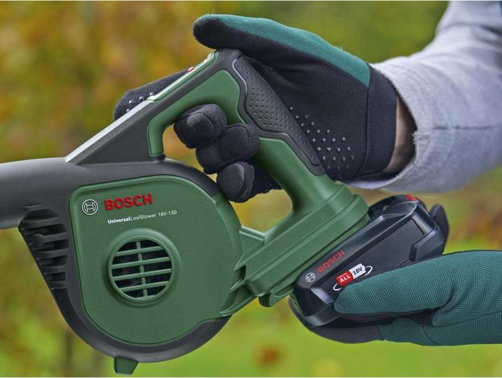 Image du produit Bosch Home & Garden Universal (Fonctionnement sur batterie, Souffleur de feuilles)