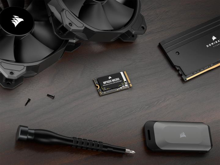 Actual product image Corsair MP600 MICRO 2TB NVMe PCIe M.2 2242 SSD (2000 GB, M.2 2242)
