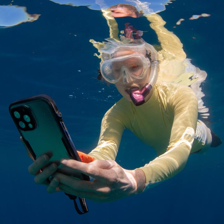 Actual product image Catalyst Total Protection Case - Wasserdichtes (10m) und Schock (Apple iPhone 16 Pro Max)