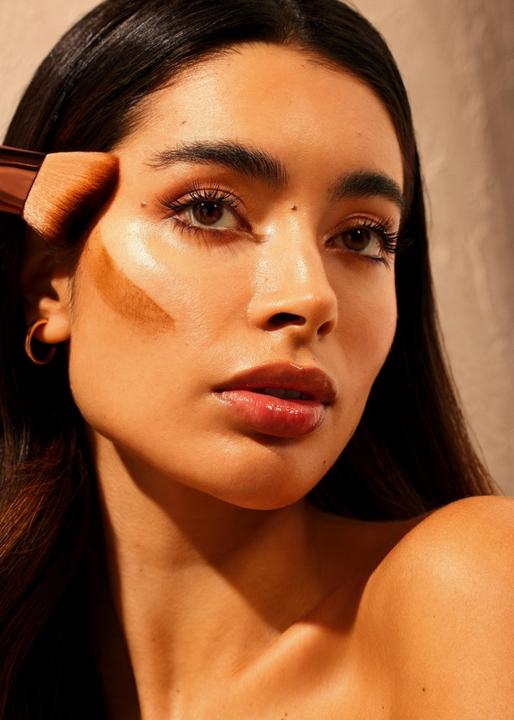 Actual product image St. Tropez - Sunlit Skin Tint + Tan Serum (Self tanning serum, 30 ml)