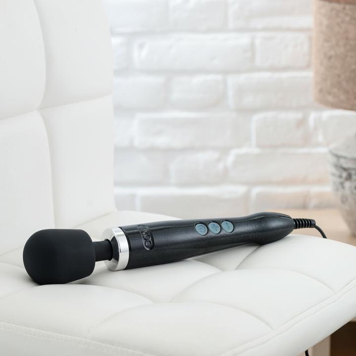 Actual product image Doxy The Cast