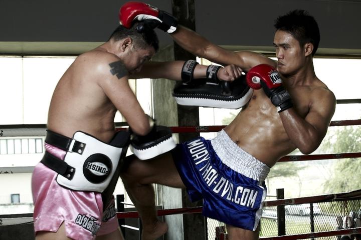 Produktbild Muay Thai - Training mit Weltmeistern: Saiyok und Kem (Deutsch, Christoph Delp, 2022)