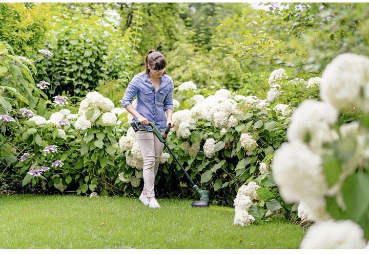 Image du produit Bosch Home & Garden Easy GrassCut 18V-26 (Couteaux en plastique)