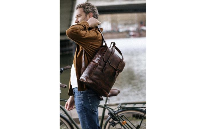 Actual product image Maverick Backpack Original 15.6 Brown