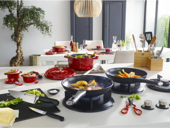 Actual product image Zwilling Madura Plus (20 cm, Frying pan, Cast aluminium)