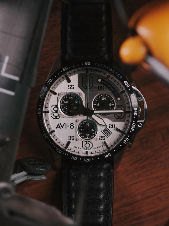 Immagine prodotto AVI-8 AV-4077-01 P-51 Mustang Cronografo 43mm 5ATM (Orologio da polso analogico, 43 mm)