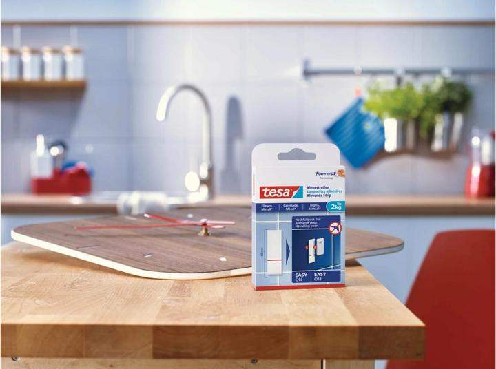 Image du produit tesa Powerstrips pour le carrelage et le métal, capacité de fixation de 2 kg, 9 bandes adhésives double