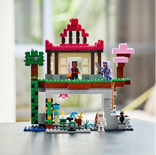 Immagine prodotto LEGO Il campo di allenamento (21183, LEGO Minecraft)