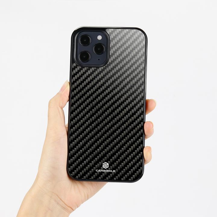 Produktbild Carbomile Hülle Carbon Fiber (Apple iPhone 12)