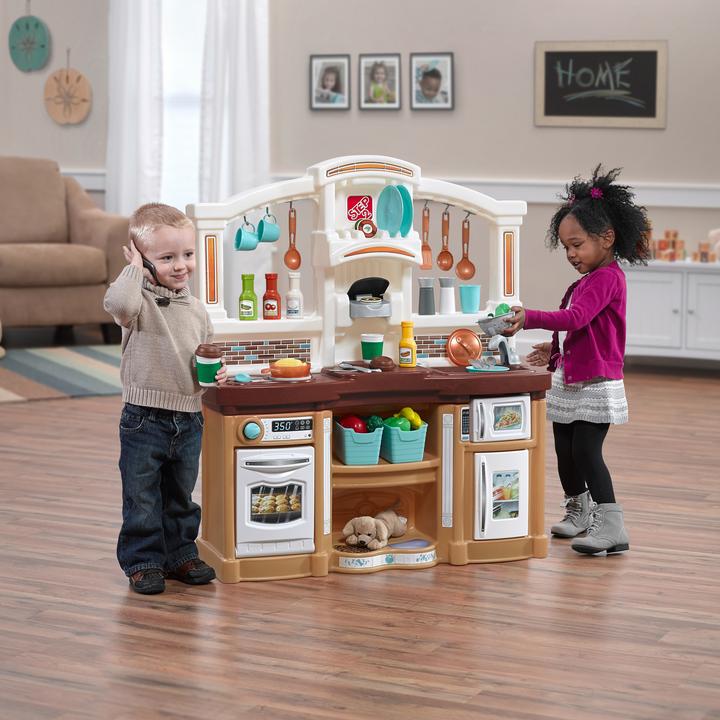 Actual product image Step2 Fun with Friends Kitchen Brown