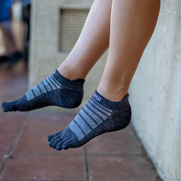 Actual product image Injinji Run NUwool No-Show Slate (L)