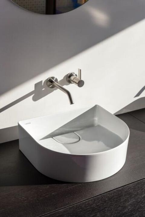 Actual product image Laufen Running Sonar Wash basin bowl, without tap hole, without overflow, 340x340mm, incl. ceramic cover fo (450 mm, 167 mm)