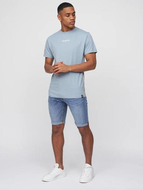 Image du produit Duck and Cover Hommes Zeki Short (32)