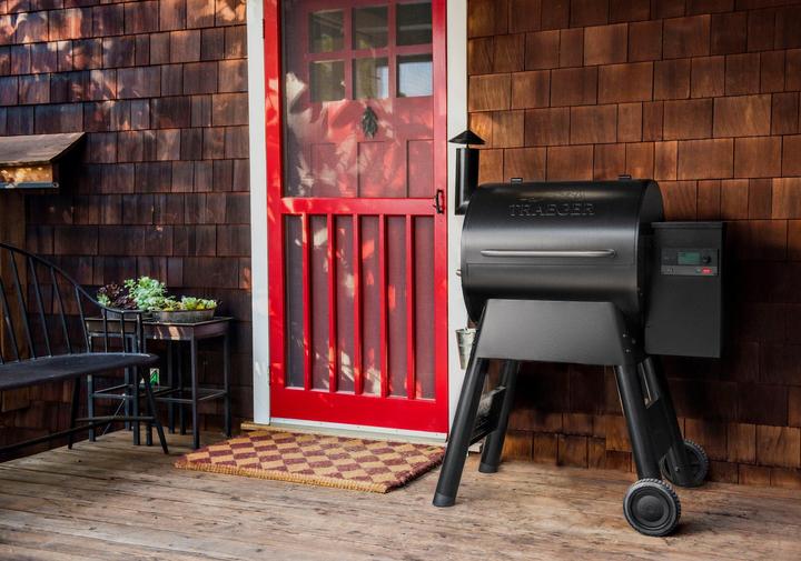 Actual product image Traeger Per 575