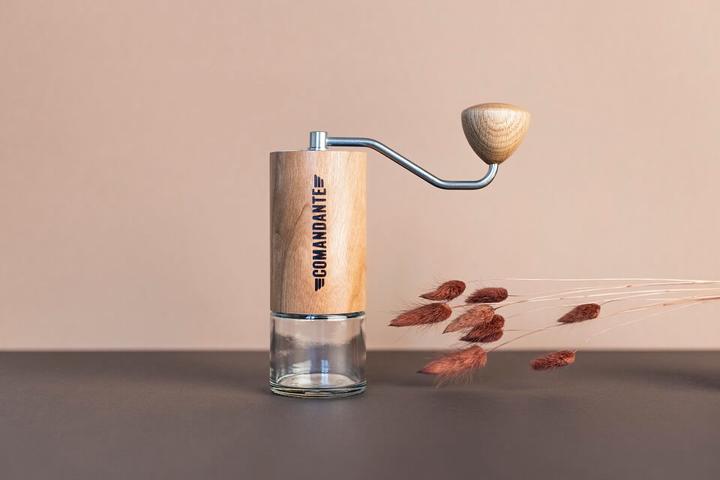 Produktbild Comandante C40 MK4 Nitro Blade America Cherry Kaffeemühle