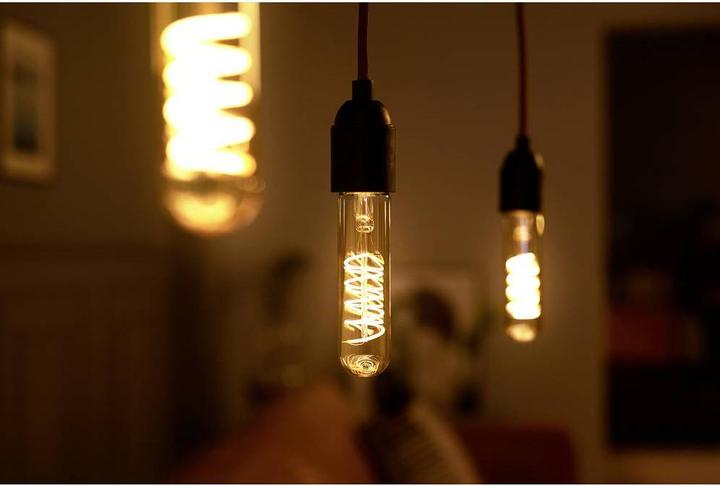 Produktbild Philips Professional Lampe (E27, 7 W, 470 lm, 1 x, F)