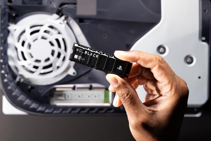 Produktbild WD Black SN850P mit Heatsink für PS5 (4000 GB, M.2 2280)