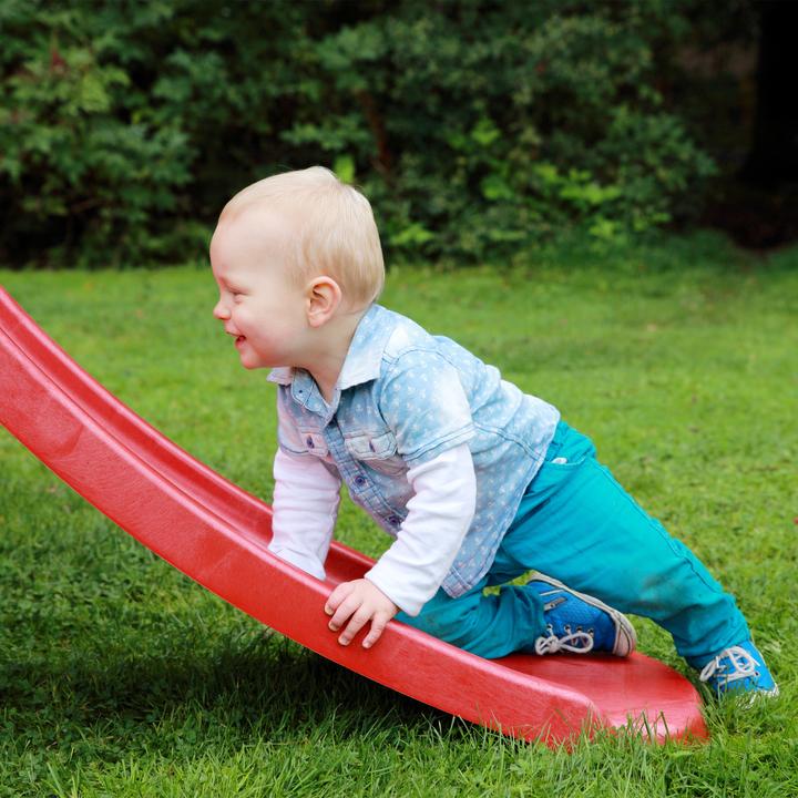 Actual product image Axi Sky120 Slide Red - 118 cm