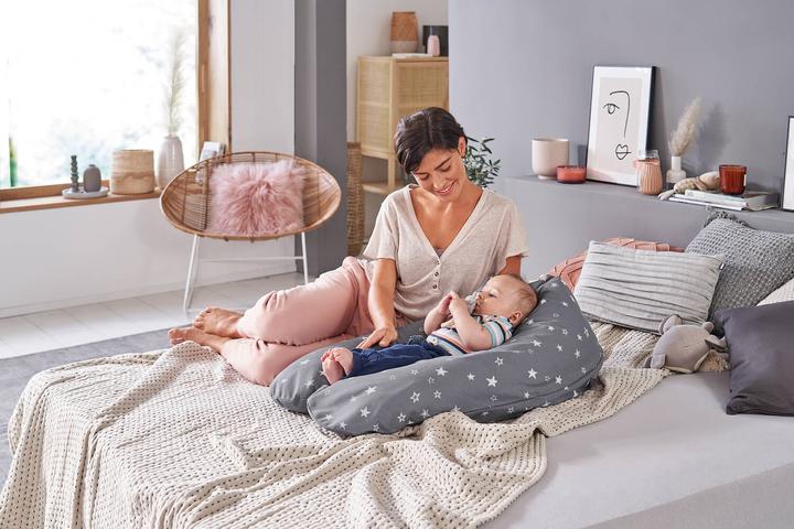 Image du produit Theraline Coussin d'allaitement "The Original" avec rembourrage en fibres creuses de polyester, y compris la (38 cm)