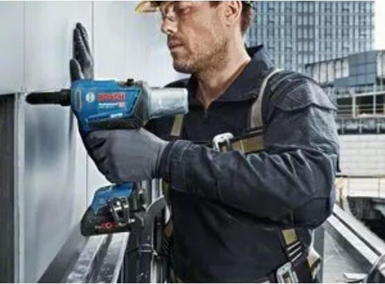 Actual product image Bosch Professional GRG 18V-16 C Kit Battery Rivet Gun