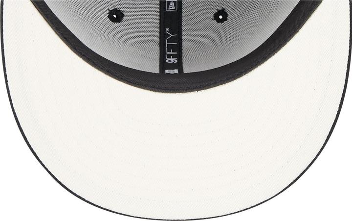 Actual product image New Era 9Fifty Snapback Cap - SPLIT LOGO Milwaukee Bucks - S (S/M)