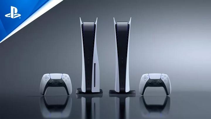 Actual product image Sony PlayStation 5 with second DualSense Wireless Controller