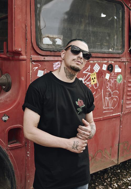 Actual product image Mister Tee Rose Tee (5XL)