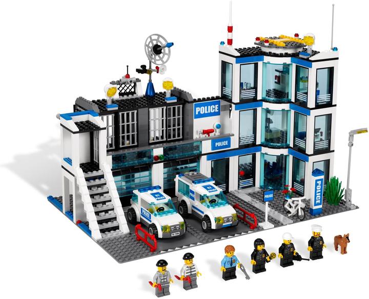 Image du produit LEGO Commissariat de police (7498, LEGO City)