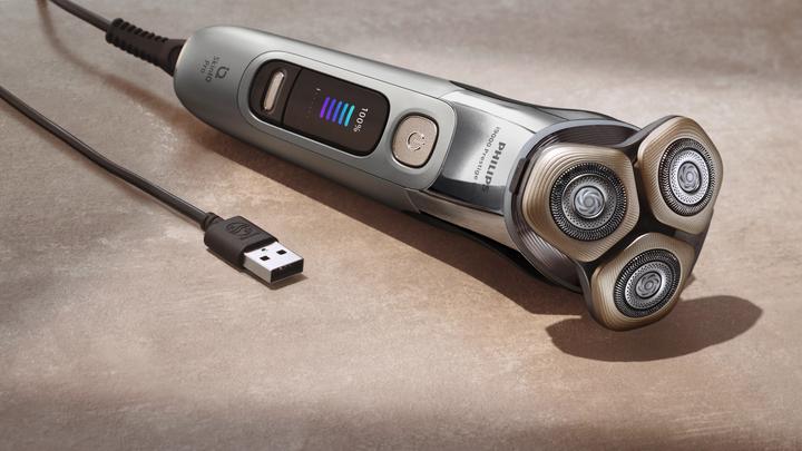 Immagine prodotto Philips i9000 Prestige Ultra XP9404/31 Rasoio elettrico Wet & Dry con SkinIQ Pro