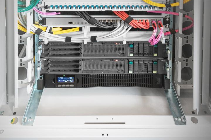 Immagine prodotto Digitus Sistema UPS OnLine, 3000 kVA/ 3000 kW (3000 VA, 3000 W, Doppio convertitore online UPS)